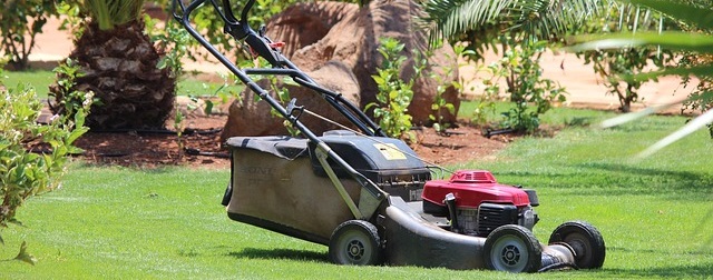 How To Attract Reliable Lawn Care Employees – 7 Industry Experts Weigh In